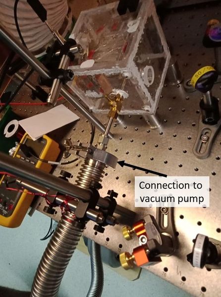 File:Vacuum box.jpg